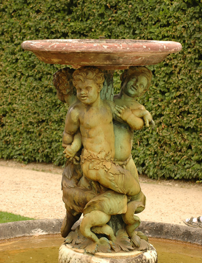 Trois Tritons. Pierre 1er Legros.