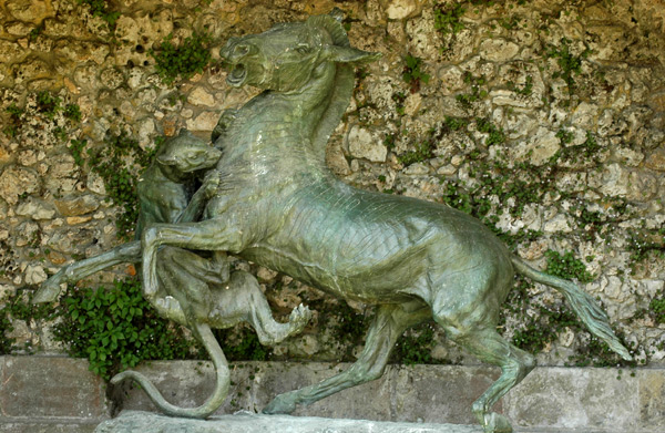 Un zèbre attaqué par une panthère. Isidore Bonheur.