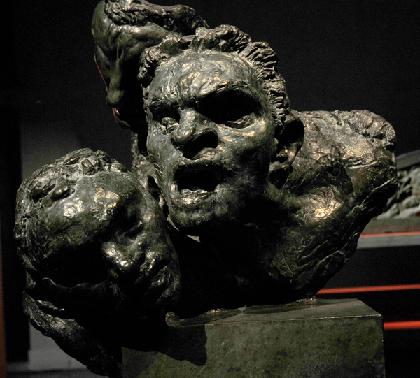 Trois têtes hurlantes. Antoine Bourdelle.